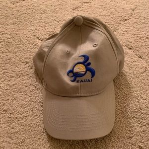 Vintage Tan/Cream colored Kauai Cap